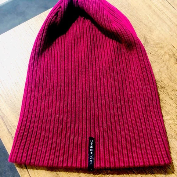 Billabong Mushroom Winter Snow Skiing BEANIE Hat - Picture 2 of 3